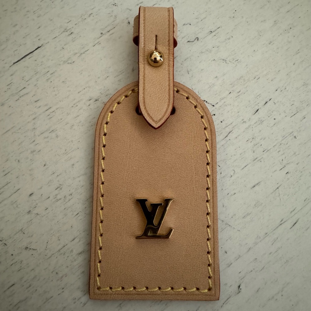 NWOT Louis Vuitton Luggage Tag